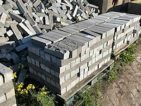 Partij natuurstenen stapel elementen (ca. 100 m2) - afbeelding 6 van  8