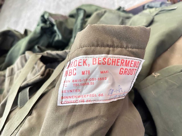 Partij nbc pakken - afbeelding 3 van  5