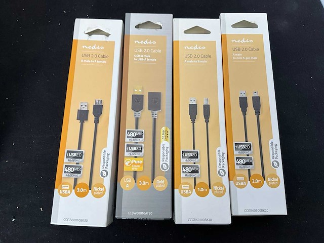 Partij nedis usb-kabels - afbeelding 2 van  4