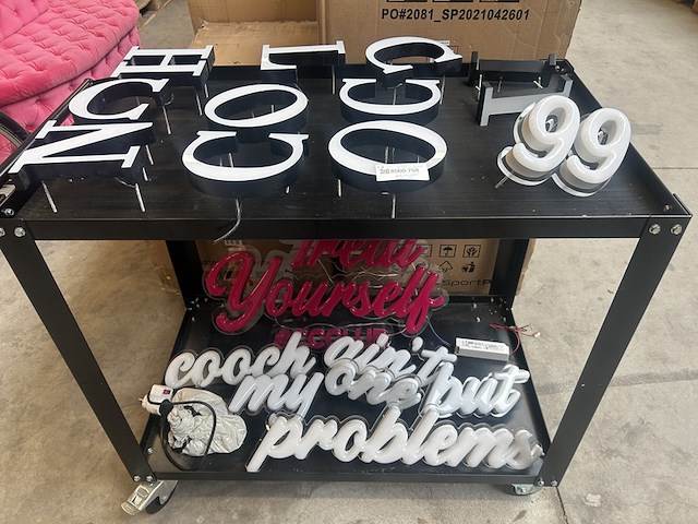 Partij neon letters - afbeelding 1 van  11