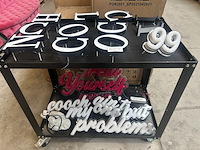 Partij neon letters - afbeelding 1 van  11