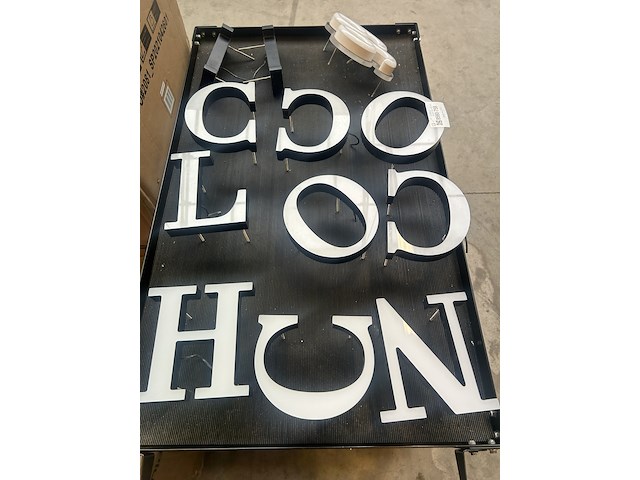 Partij neon letters - afbeelding 4 van  11