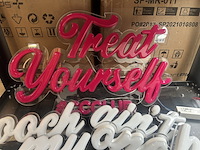 Partij neon letters - afbeelding 6 van  11