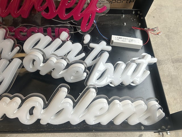 Partij neon letters - afbeelding 7 van  11