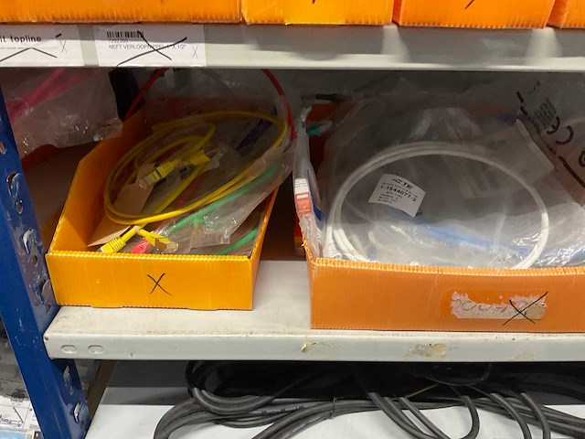 Partij netwerk en audio aansluitmateriaal - afbeelding 13 van  26