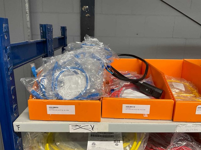 Partij netwerk en audio aansluitmateriaal - afbeelding 12 van  26