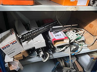 Partij netwerkinstallatiemateriaal - afbeelding 1 van  5