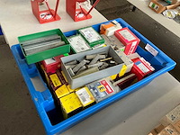 Partij nieten - afbeelding 1 van  8