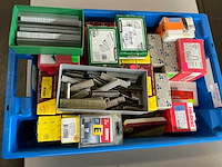 Partij nieten - afbeelding 2 van  8