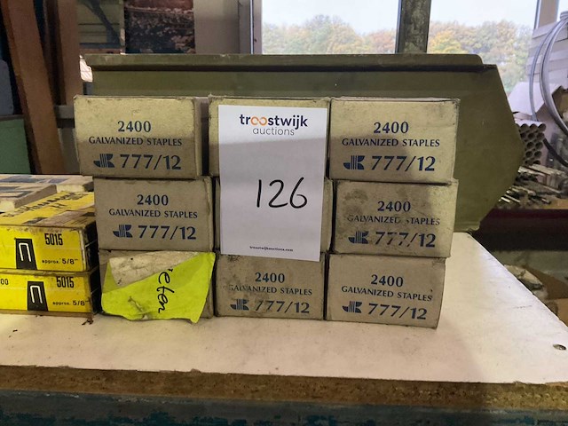 Partij nieten - afbeelding 4 van  5