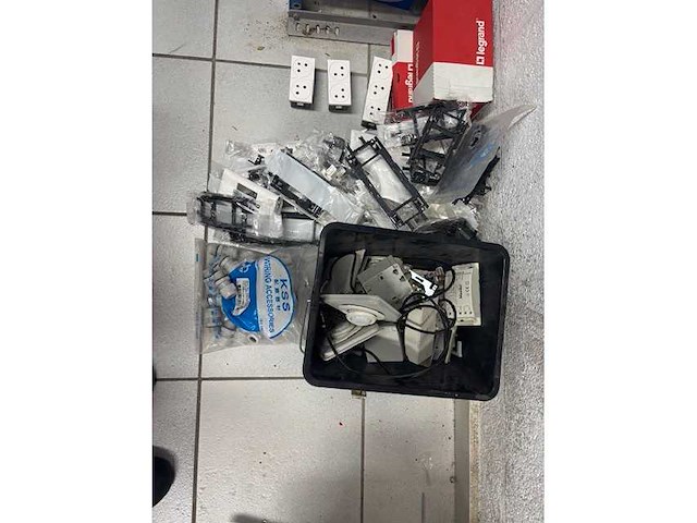 Partij nieuwe electro onderdelen - afbeelding 3 van  6