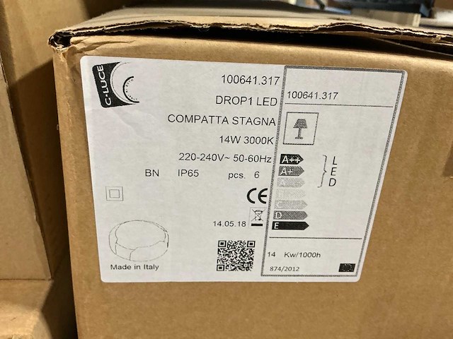 Partij nieuwe professionele led-verlichtingsarmaturen van diverse a-merken, waaronder intra lighting, grok (leds c4) en luce (30x) - afbeelding 7 van  22