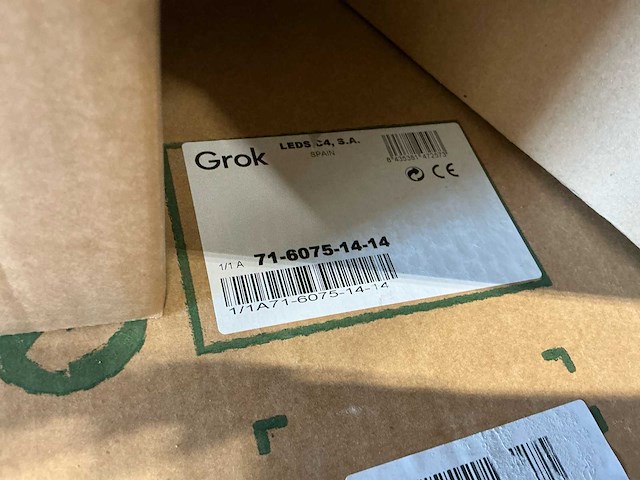Partij nieuwe professionele led-verlichtingsarmaturen van diverse a-merken, waaronder intra lighting, grok (leds c4) en luce (30x) - afbeelding 10 van  22