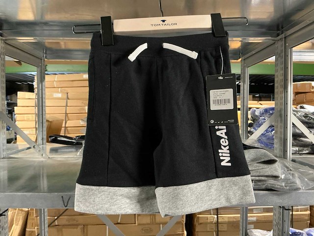 Partij nike air kids shorts (13x) - afbeelding 1 van  6
