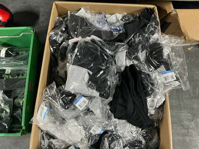Partij nike kinder shorts (215x) - afbeelding 2 van  4