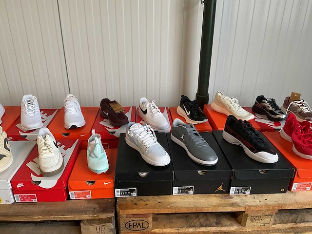 Partij nike schoenen (20x) - afbeelding 6 van  12