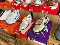 Partij nike schoenen (21x) - afbeelding 13 van  15