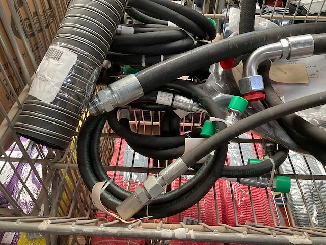 Partij nonmetallic hose assembly - afbeelding 2 van  3