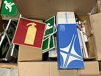 Partij noodverlichting - afbeelding 4 van  11