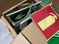 Partij noodverlichting - afbeelding 6 van  11