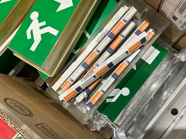 Partij noodverlichting - afbeelding 10 van  11