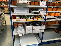 Partij noodverlichtingsarmaturen en pictogrammen - afbeelding 1 van  8