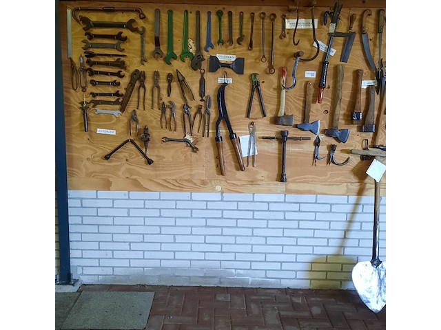 Partij nostalgisch handgereedschap - afbeelding 3 van  10