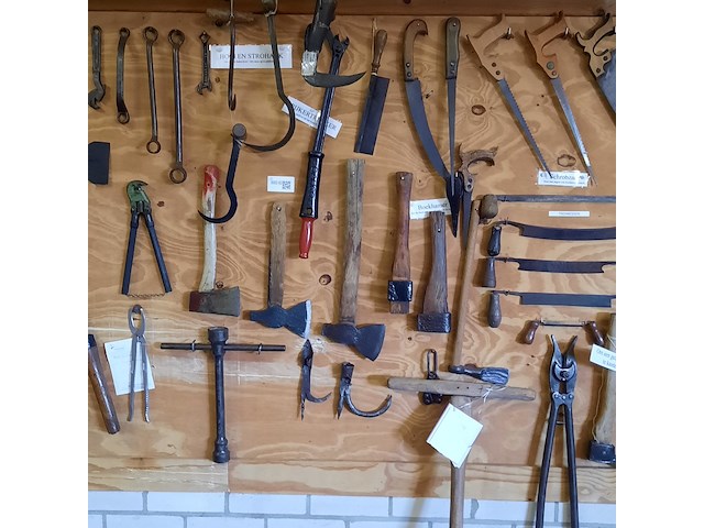 Partij nostalgisch handgereedschap - afbeelding 8 van  10