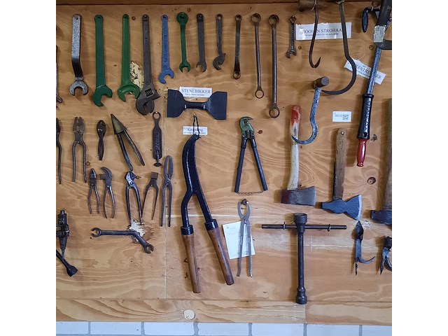 Partij nostalgisch handgereedschap - afbeelding 9 van  10
