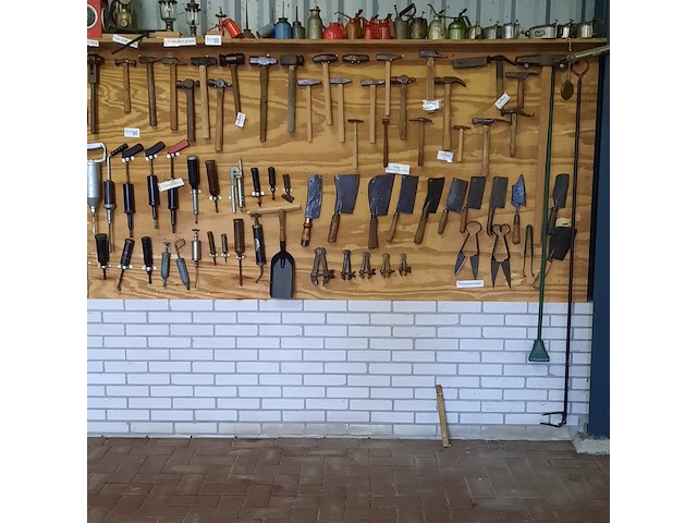 Partij nostalgisch handgereedschap - afbeelding 1 van  8