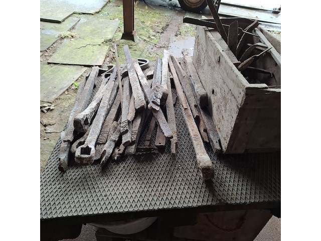 Partij nostalgische muurankers en toebehoren - afbeelding 9 van  12