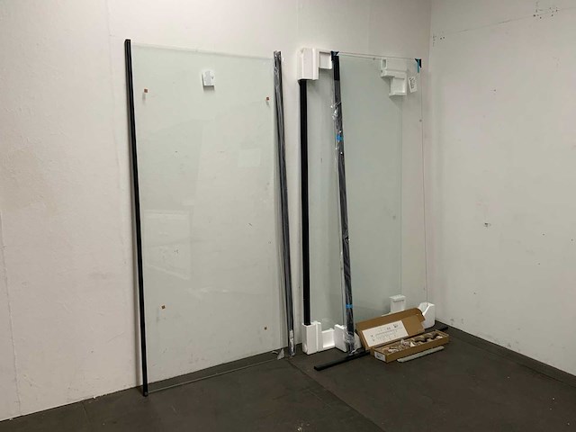 Partij novellini douchewanden, accessoires en toebehoren - afbeelding 2 van  6