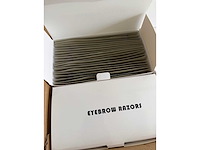 Partij novelty wenkbrauwscheermessen 3-pack (5000x) - afbeelding 6 van  6