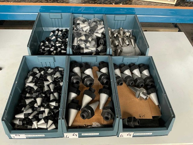 Partij nozzles met schroefdraad - afbeelding 1 van  4