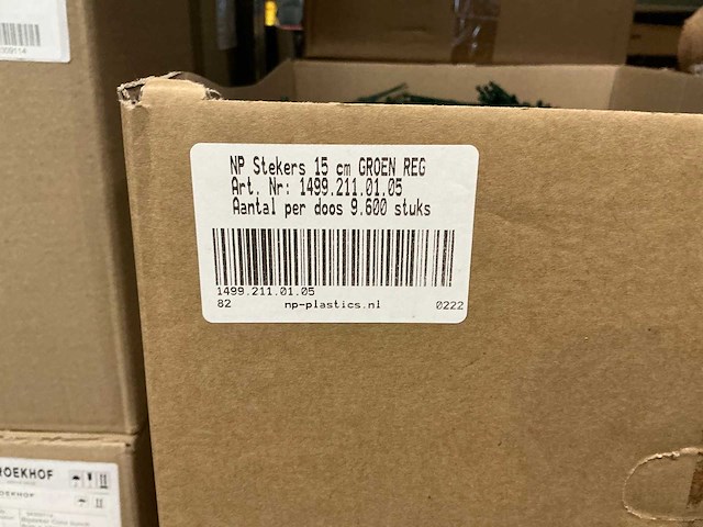 Partij np stekers 15cm groen reg (67200x) - afbeelding 5 van  5