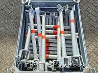Partij o-consoles & hulpkortelingen in transportbak, layher, allround, in stapelbak - afbeelding 3 van  9
