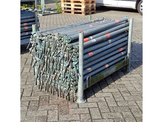 Partij o-liggers in transportbok layher, allround | 140 cm - afbeelding 1 van  7