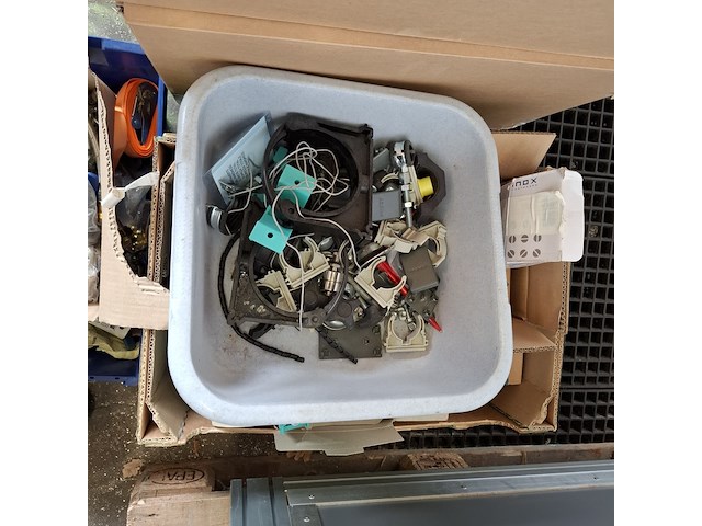 Partij o.a. buisklem- en installatiemateriaal - afbeelding 3 van  16