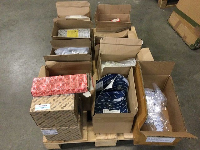 Partij o.a. cv-installatiemateriaal - afbeelding 1 van  6