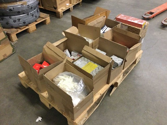 Partij o.a. cv-installatiemateriaal - afbeelding 2 van  6