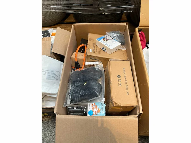 Partij | o.a. duke & scoop hondenaccessoires - afbeelding 6 van  7