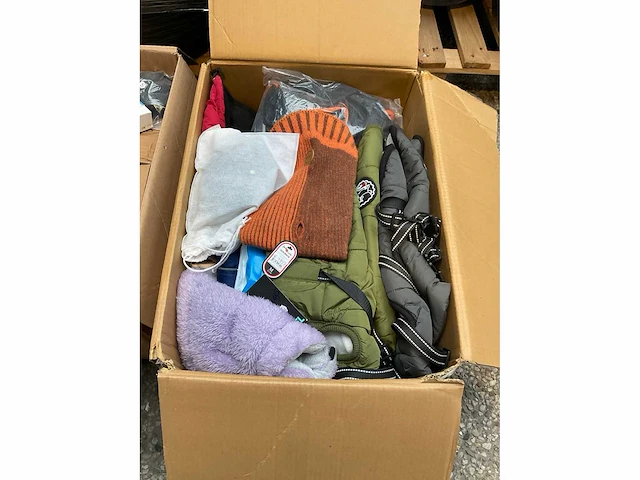 Partij | o.a. duke & scoop hondenaccessoires - afbeelding 2 van  7