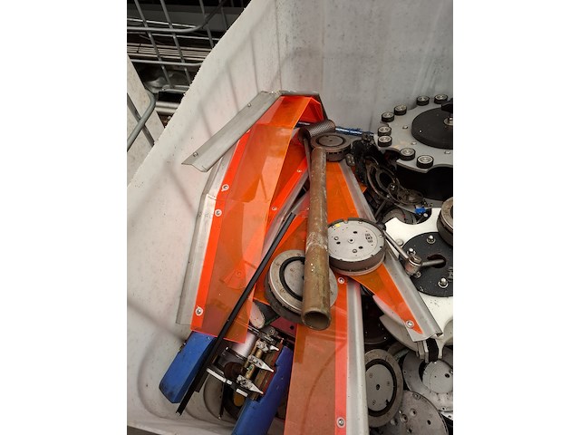 Partij o.a. rvs en metalen profielen - afbeelding 11 van  25