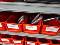 Partij o.a. veren en klemmen - afbeelding 4 van  17