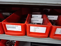 Partij o.a. veren en klemmen - afbeelding 7 van  17