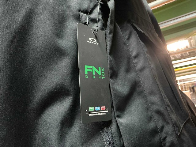 Partij oakley heren division 3.0 jackets (18x) - afbeelding 7 van  12