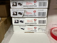 Partij oasis corsage magnets ø12mm (4200x) - afbeelding 3 van  3