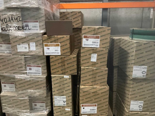 Partij oasis steekschuim - afbeelding 7 van  17