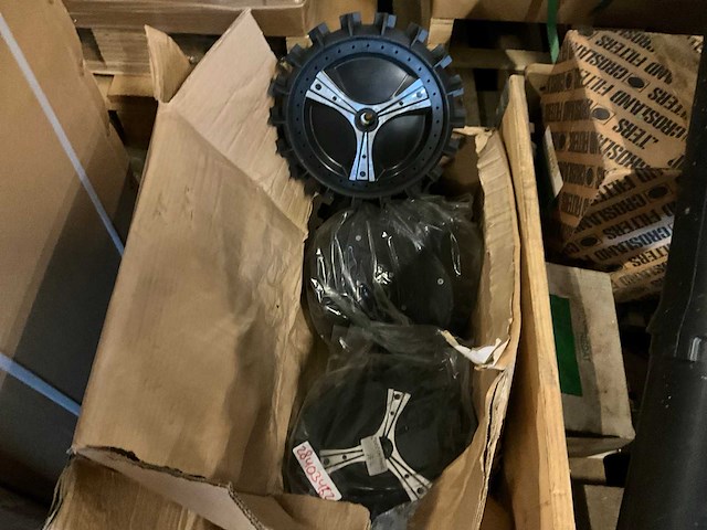 Partij olie- / luchtfilter & diverse onderdelen - afbeelding 4 van  8