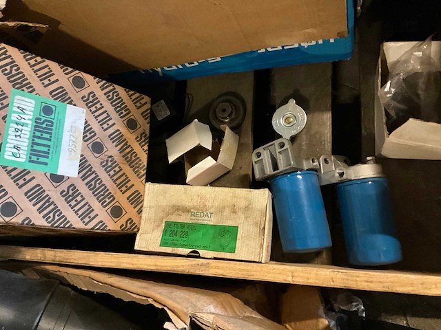 Partij olie- / luchtfilter & diverse onderdelen - afbeelding 5 van  8